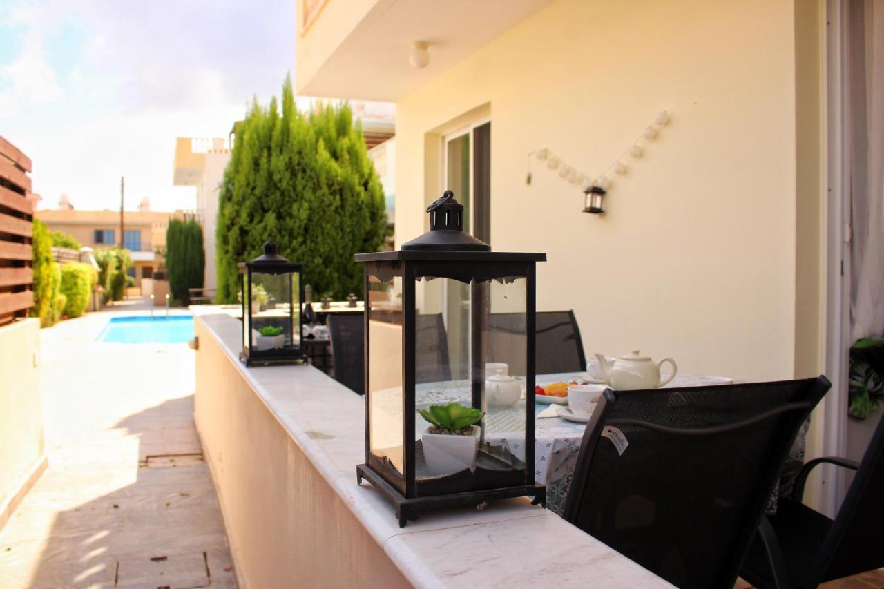 Cozy Poolside Apartment パ フォス エクステリア 写真