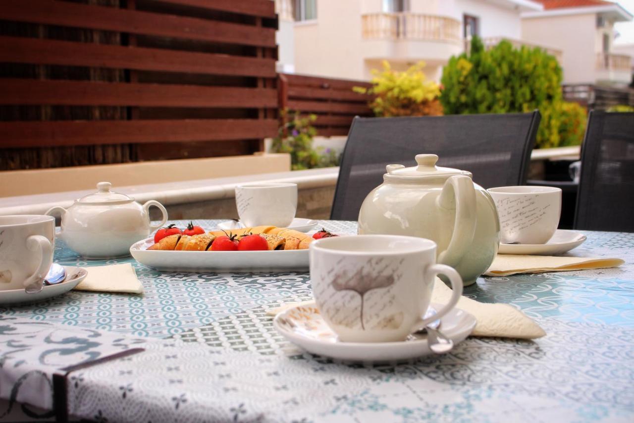 Cozy Poolside Apartment パ フォス エクステリア 写真