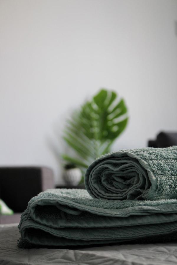 Cozy Poolside Apartment パ フォス エクステリア 写真